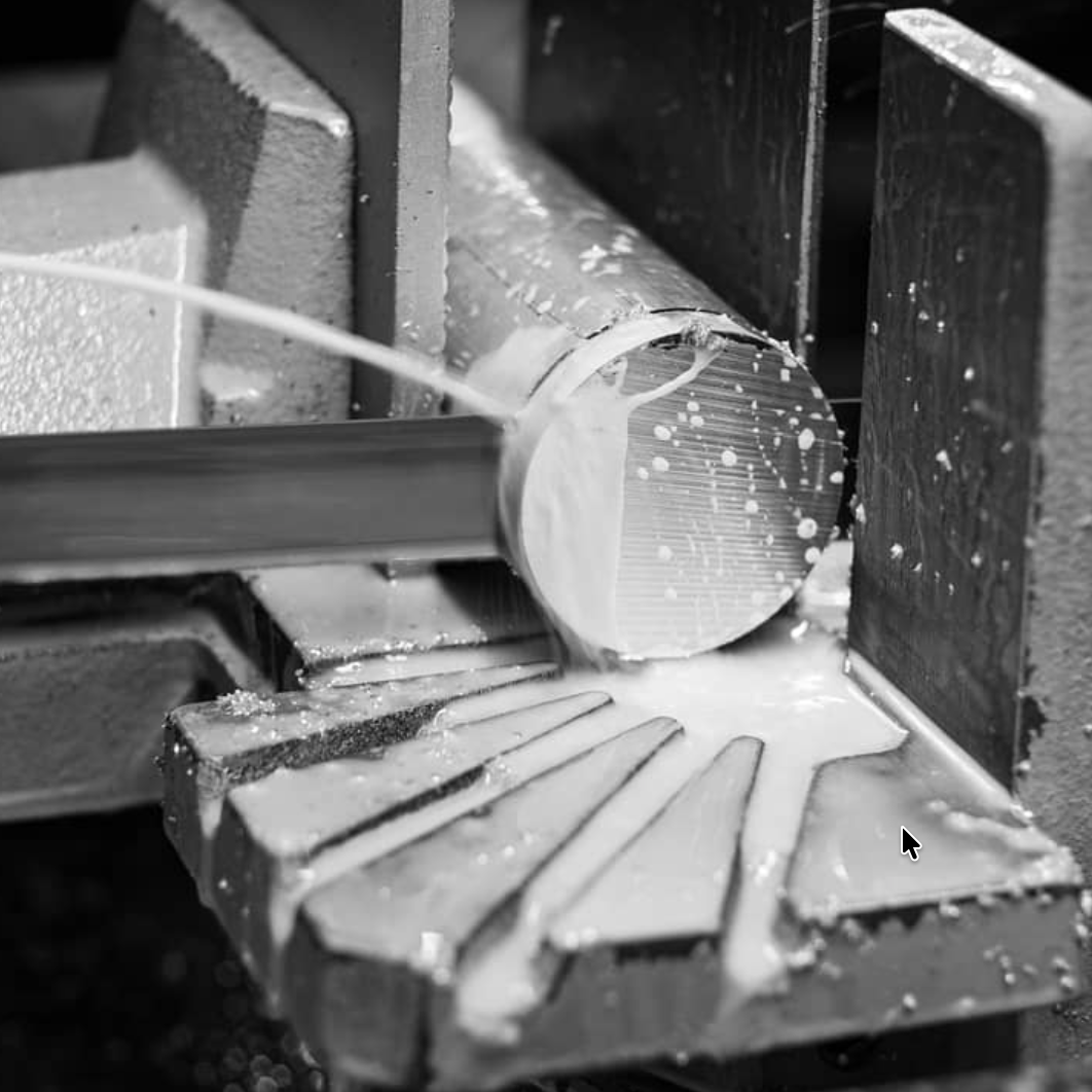 Cięcie piłą taśmową | SuperbCNC Dąbrowa Górnicza